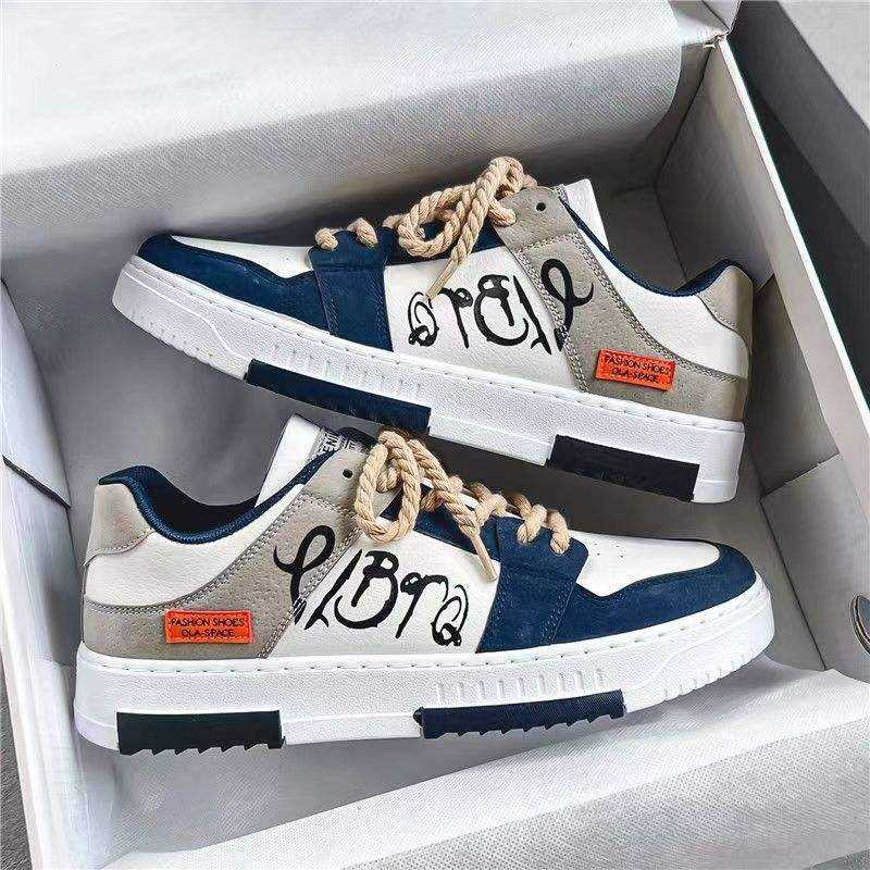 Stylish Comfort Canvas Sneakers™